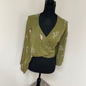 Billabong 🌊 Wrap Top